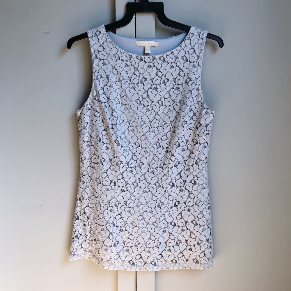 Banana Republic Lace Sleeveless Top